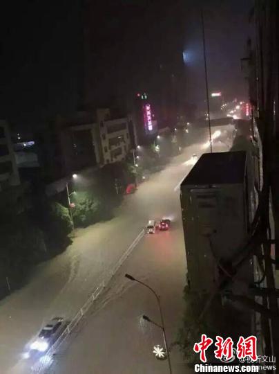 �����س�һƬ���󡣡����������� ��