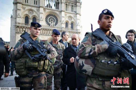 ����ʱ��2015��12��30�գ��������裬������������Jean-Yves Le Drian�������Ͻ�ͷ�Ӳ�����ǰҹ�İ�������������ʿ����ǹ�ػ����ҡ�