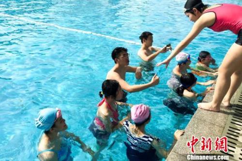 ����ͼ�����빫���ѧ��Ӿ��ĺ����ǡ������ ��
