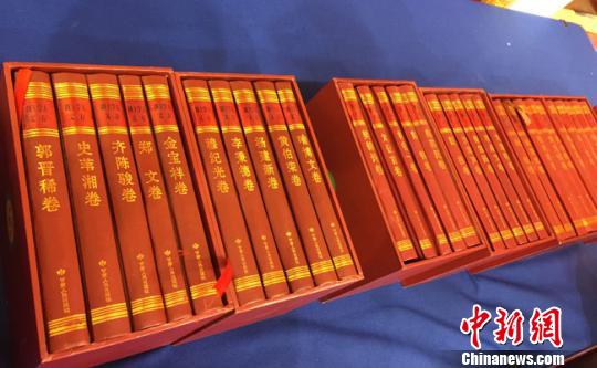 3��21�գ�����ʡ����ѧ�����״��顶¤��ѧ���Ĵ桷���弭���淢���ߴ���¤��ѧ������¤��ѧ�����ֻ������ݾ��С�ͼΪ��ϵ�д���չʾ������˼ ��