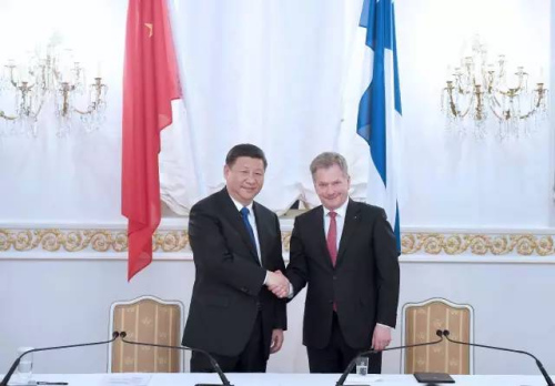 4��5�գ�������ϯϰ��ƽ�ںն�����ͬ������ͳ����˹�о��л�̸�����ǻ�̸������Ԫ�׹�ͬ������ߡ� (�»������ ������)