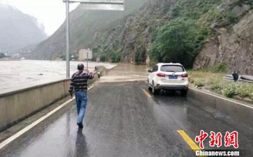 �Ĵ�ĳ�ص�·����û��ͨ�жϣ�����·�˺ͳ���ͨ�����衣������ ��